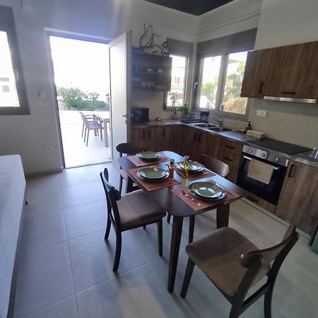 Theofani'S Apartment อายิโอสนิโกลาโอส ภายนอก รูปภาพ